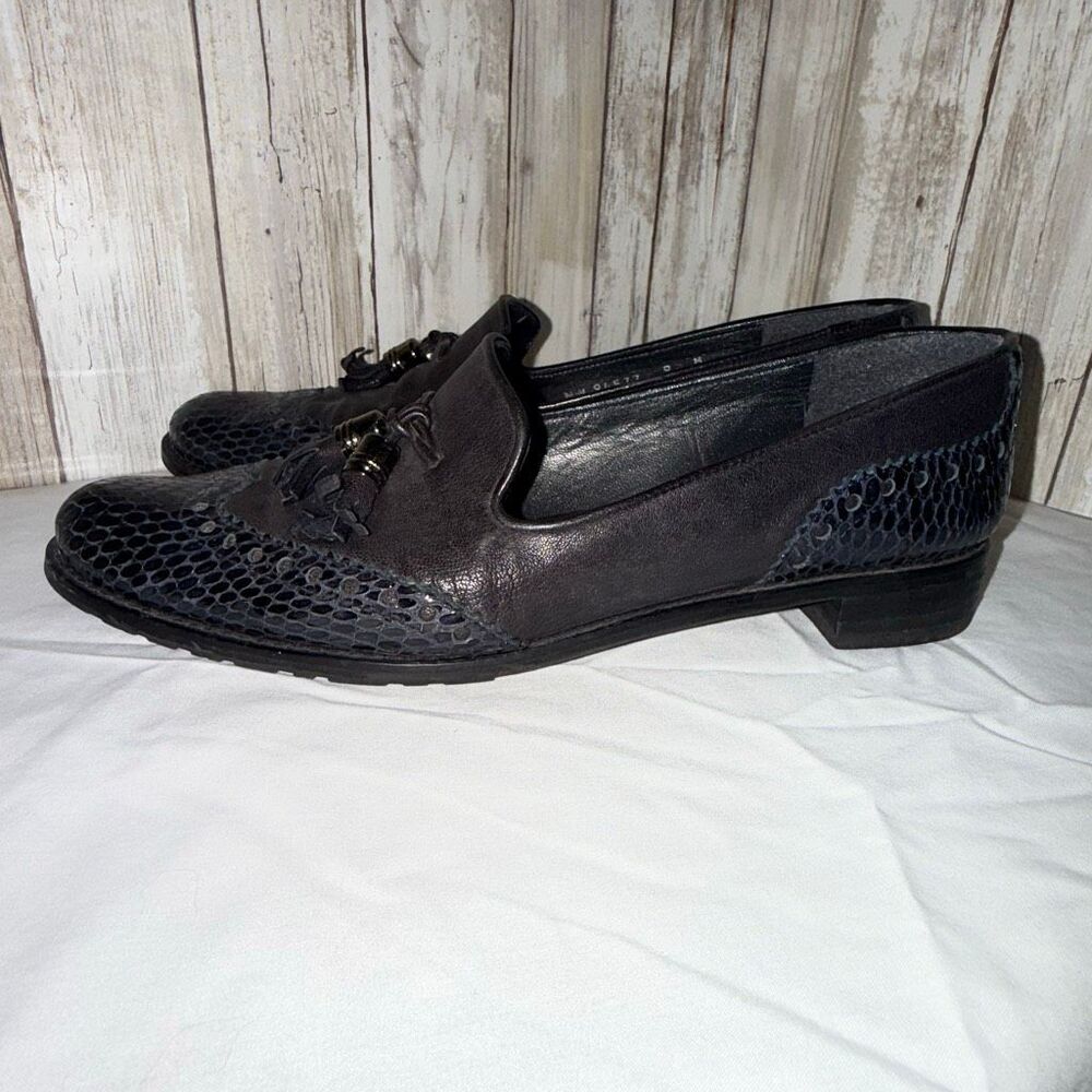 Stuart Weitzman Genuine Leather & Python Embossed… - image 2